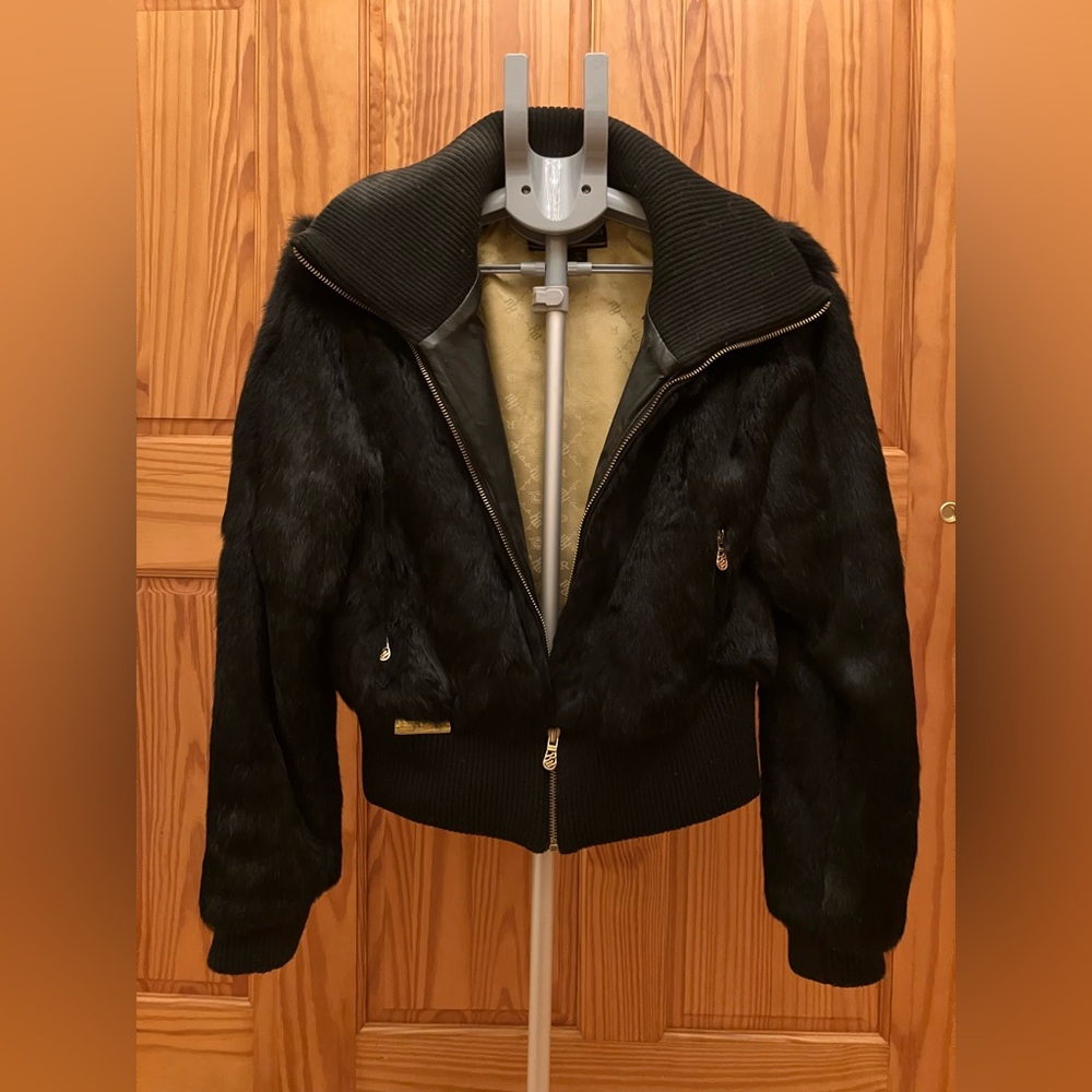 Rocawear  100 % Rabbit Fur Jacket Collared Fully Lined Zip
